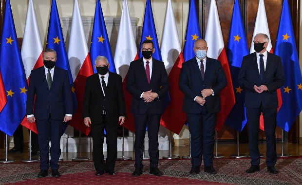 W ogrodach Pałacu Prezydenckiego, bez Przemysława Czarnka. Dzisiaj zaprzysiężenie nowych ministrów