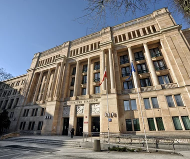​W okresie styczeń - luty br. deficyt budżetu wyniósł 3,3 mld zł - resort finansów
