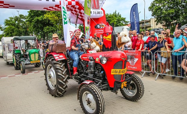 W Oławie rusza Rajd Koguta. Dawne pojazdy jadą nad morze