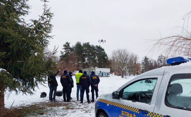​W Olsztynie dron sprawdzi, czym palisz w piecu