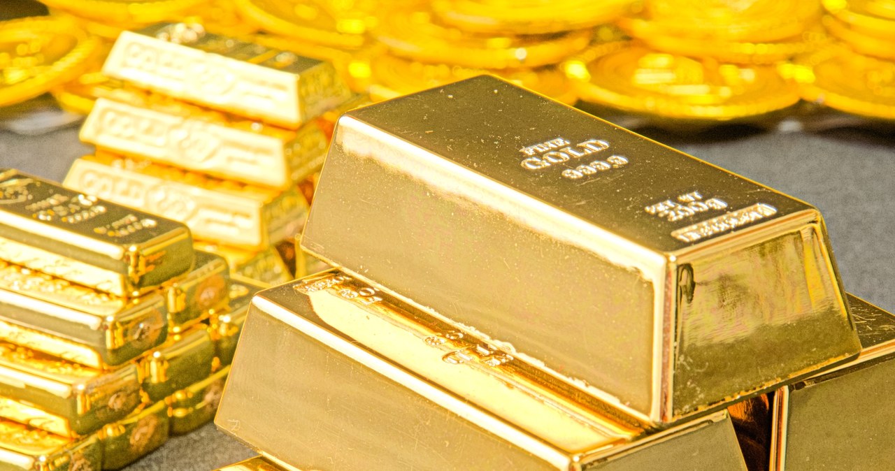 W ostatnich 20 latach najlepiej wypadły inwestycje w złoto /123RF/PICSEL