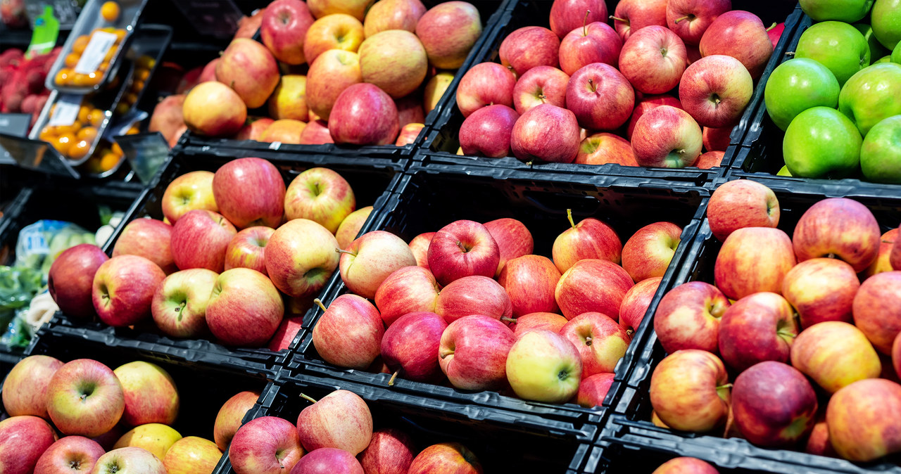 W ostatnich dniach znacząco wzrosła cena jabłek /123RF/PICSEL