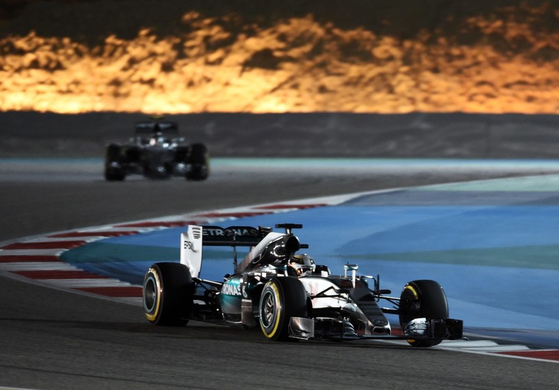 W ostatnich latach Hamilton zmonopolizował wyścigi w Bahrajnie /AFP