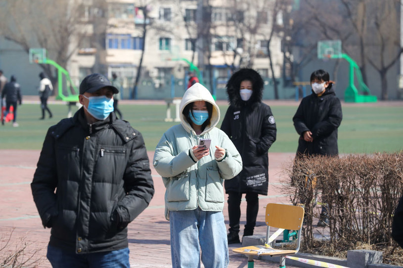 W ostatnim czasie testowani na koronawirusa byli mieszkańcy chińskiego miasta Shenyang /VCG / Contributor /Getty Images