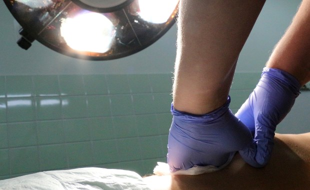 ​W Ostródzie brakuje chirurgów. Część operacji jest przekładana