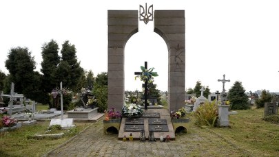 ​W parlamencie podziały, a na Podkarpaciu błyskawiczna rozbiórka pomnika UPA