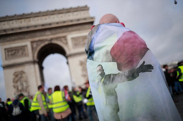 W Paryżu manifestowało ok. 4 tys. osób. /CHRISTOPHE PETIT TESSON /PAP/EPA