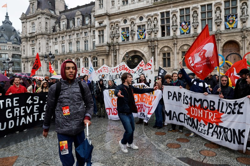 W Paryżu trwają protesty związane z reformą emerytalną /GEOFFROY VAN DER HASSELT /AFP