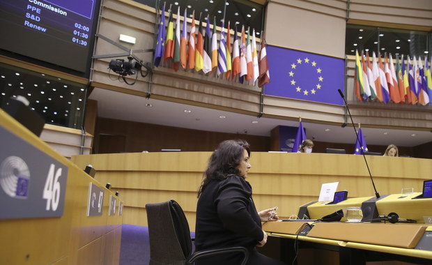 W PE debata o aborcji w Polsce. "Kraje UE muszą przestrzegać praw podstawowych"