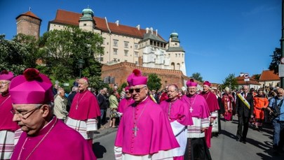 W piątek 8 maja ważna uroczystość. Co z dyspensą?