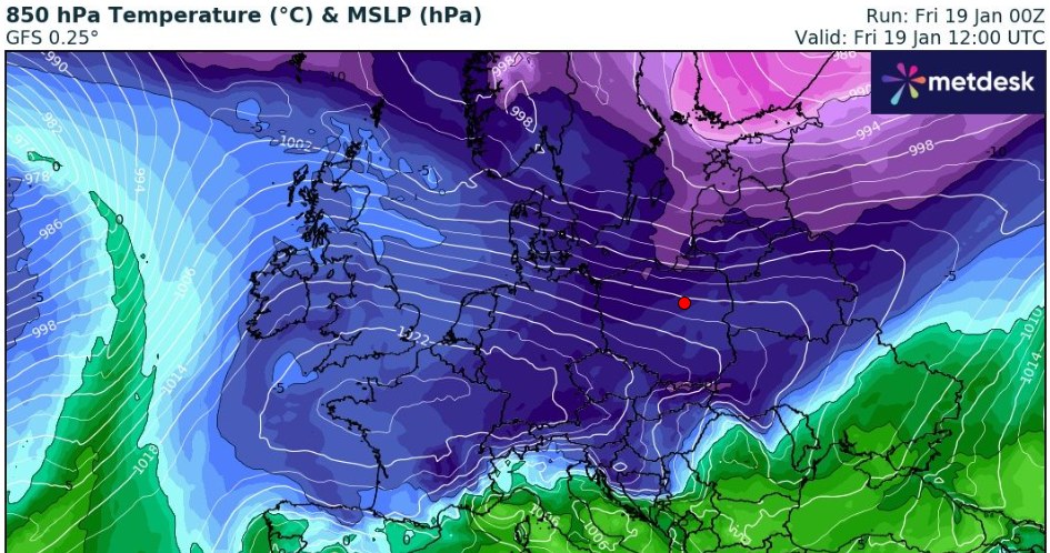 W piątek do Polski przyjdzie ochłodzenie oraz silny wiatr, który w Sudetach może osiągać w porywach prędkość niemal 100 km/h /wxcharts /