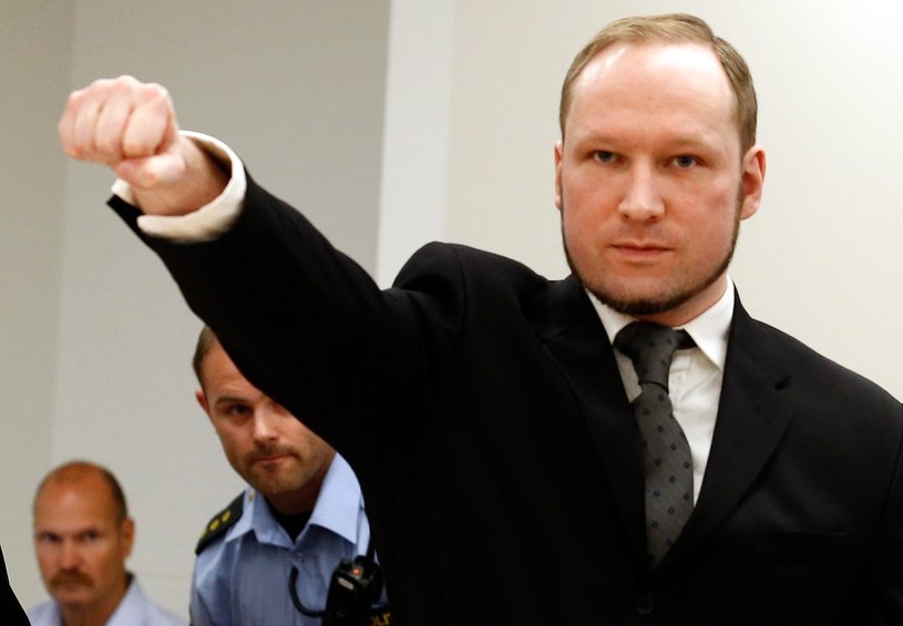 W piątek minęło dokładnie pięć lat od zabicia przez Breivika 77 ludzi /AFP