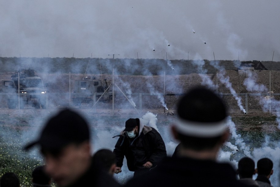 W piątek na granicy izraelsko-palestyńskiej doszło do starć /MOHAMMED SABER  /PAP/EPA