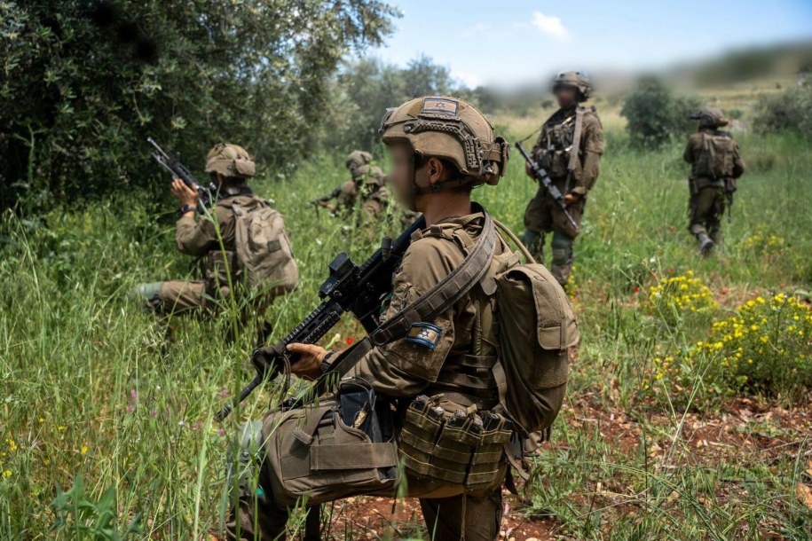 W piątek ogłoszono kolejne zawieszenie broni w Libanie. /IDF/GPO/SIPA/SIPA/East News /East News