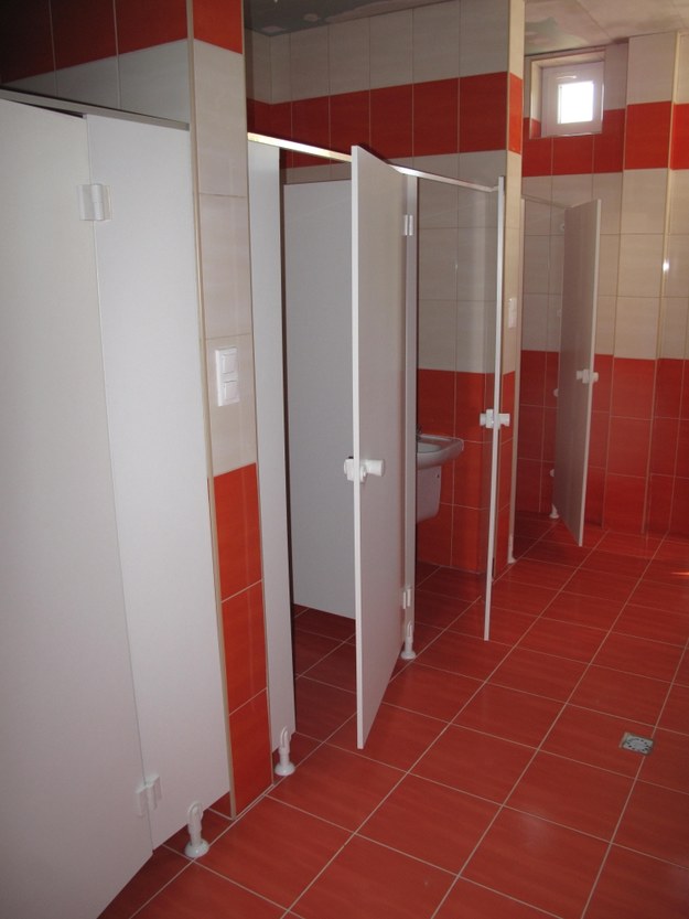 W piątek rano toalety na pierwszym piętrze mają być otwarte /Adam Górczewski /RMF FM
