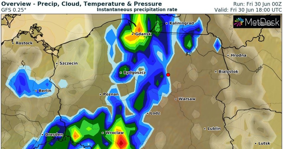 W piątek w ciągu dnia burze z zachodu będą się przesuwać w stronę centrum /wxcharts /