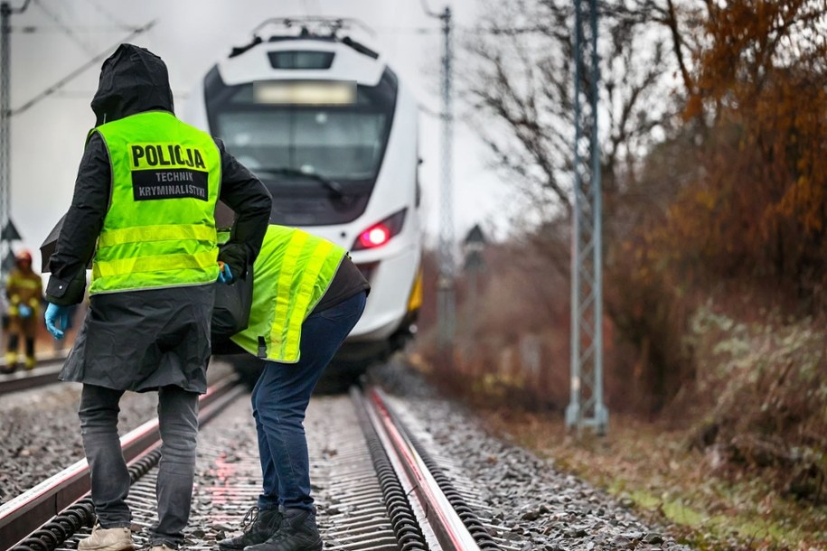 Tragedia na torach. Pociąg śmiertelnie potrącił człowieka