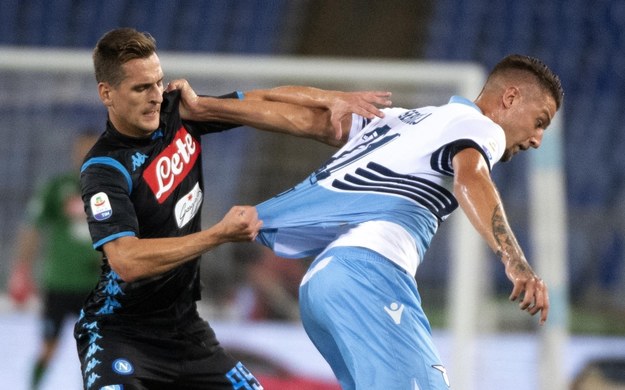 W pierwszym meczu Napoli w nowym sezonie Serie A Arkadiusz Milik strzelił gola /MAURIZIO BRAMBATTI /PAP/EPA