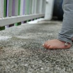 W piżamie i bez opieki. 3,5-latka błąkała się po ulicach Białegostoku