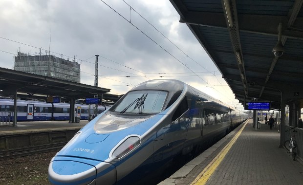 W pociągach PKP Intercity od soboty zajęta co najwyżej połowa miejsc