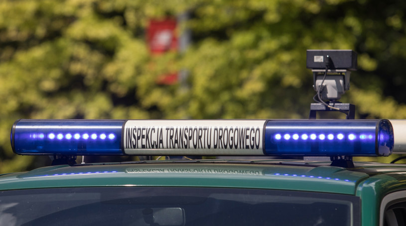 W początkowym okresie działania e-Toll nie będzie kar dla przewoźników /Tomasz Jastrzebowski/ /Reporter