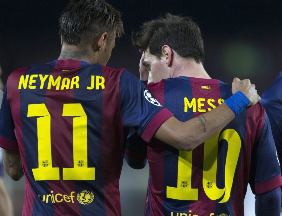 W półfinale Ligi Mistrzów FC Barcelona zmierzy się z Bayernem Monachium /ALEJANDRO GARCIA  /PAP/EPA