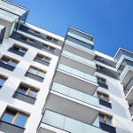 W połowie miast mieszkania tanieją. Kredyty hipoteczne bardziej dostępne