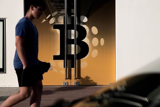 W Polsce bitcoinami można już płacić /AFP