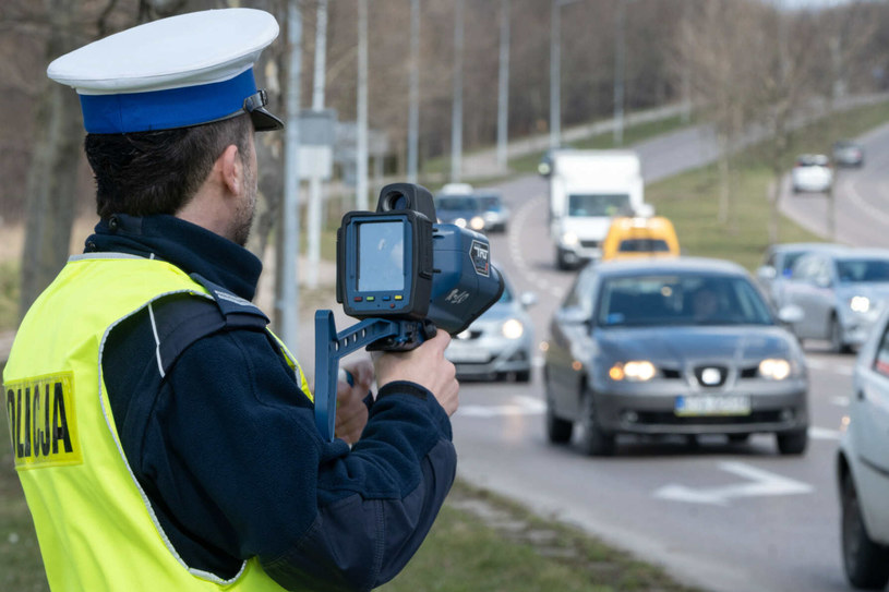 W Polsce nie ma możliwości zaktualizowania informacji o zawieszeniu uprawnień do kierowania, jeśli kierowca zdobędzie prawo jazdy za granicą /Tadeusz Koniarz /Reporter