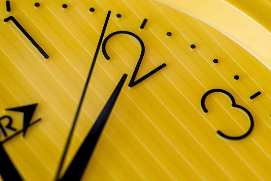 W Polsce obecne przepisy przewidują utrzymanie zmiany czasu co najmniej do 2026 roku. /PAP