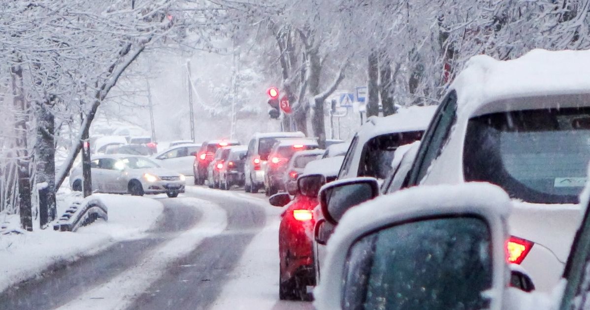 W Polsce rośnie popularność opon wielosezonowych /Piotr Kamionka/ REPORTER /Agencja SE/East News