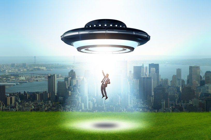 W Polsce tematyka UFO jest traktowana mało poważnie. Na świecie zajmują się nią ośrodki naukowe. /123RF/PICSEL