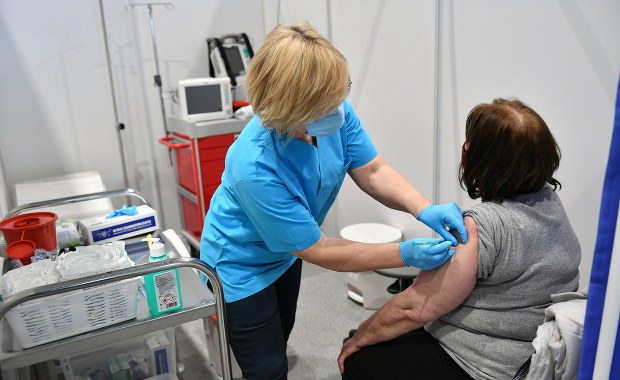 W Polsce wykonano 10 mln szczepień przeciw Covid-19