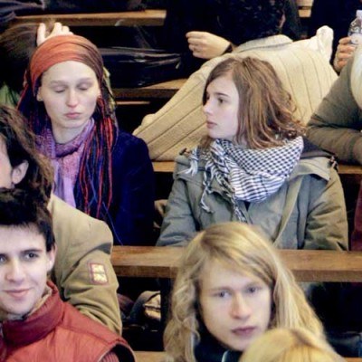 W Polsce za studia płaci prawie 60 proc. studentów /AFP
