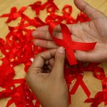W Polsce żyje ponad 24 tys. osób zakażonych wirusem HIV