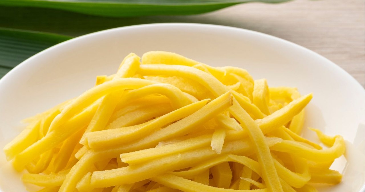 W polskiej kuchni są jeszcze rzadko używane, choć są skarbnicą witamin i minerałów. /Kitchai Chaibangyang /Canva Pro