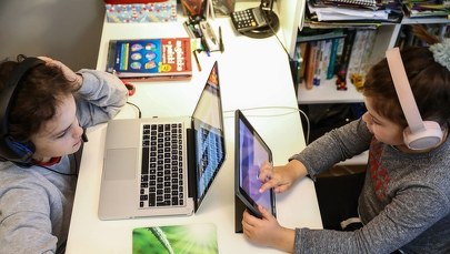 W poniedziałek część dzieci wraca do szkół