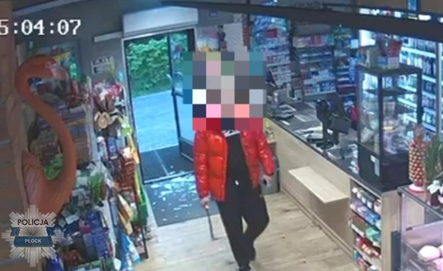 W popłochu chowali się na zapleczu. 27-latek z maczetą wtargnął do sklepu NAGRANIE