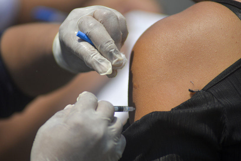 W poszukiwaniu szczepionki przeciw koronawirusowi pomocne może okazać się szczepienie przeciwko odrze. Camilo Freedman/Getty Images /123RF/PICSEL