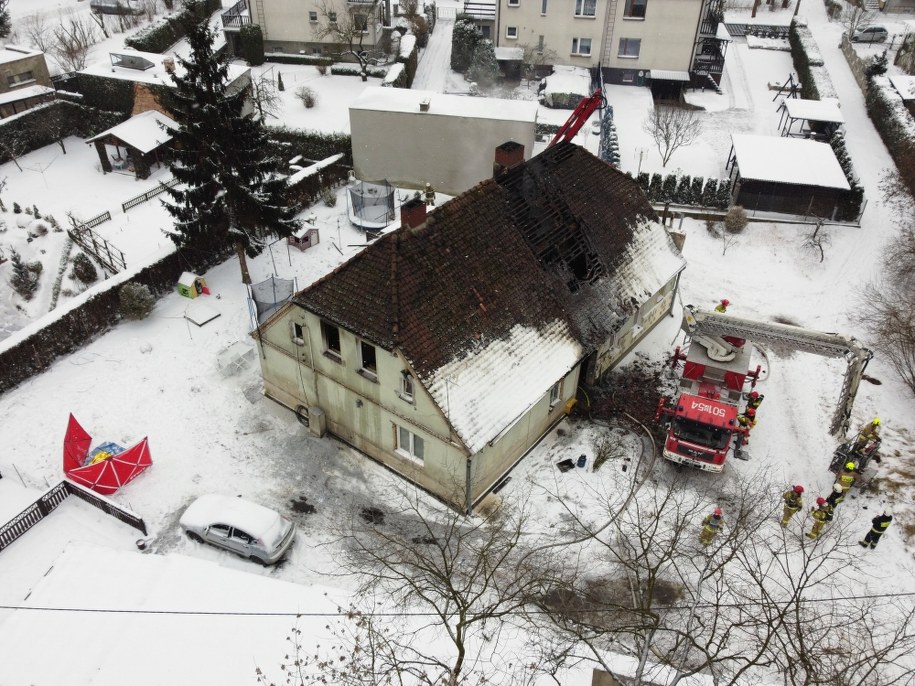 W pożarze zginęły 3 osoby / 	Lech Muszyński    /PAP