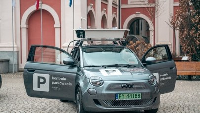 W Poznaniu ruszają e-kontrole samochodów zaparkowanych w strefie płatnego parkowania