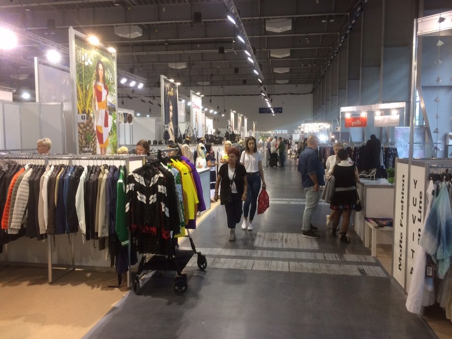 W Poznaniu ruszyły dwudniowe Targi Mody /Mateusz Chłystun /RMF FM