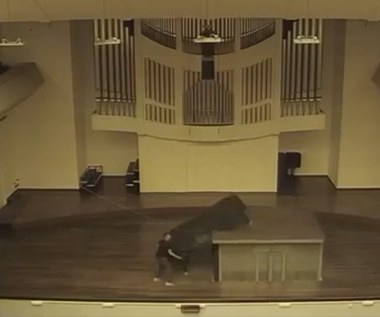 W poznańskiej Akademii Muzycznej zniszczono fortepian. Miał być wart milion złotych