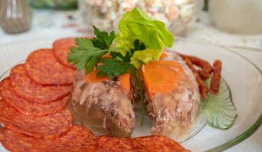 W PRL-u była na stole na każdej imprezie. Zrób na andrzejki, a zachwycisz gości