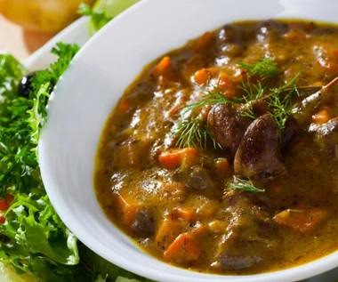 W PRL-u były przysmakiem, dziś mało kto gotuje. Mają dużo białka, a gulasz wychodzi mistrzowski