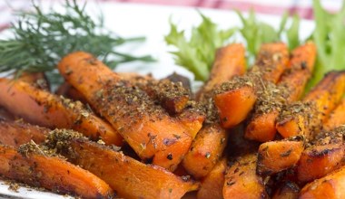 W PRL-u gospodynie dodawały do marchewki, żeby była smaczniejsza. Ten dodatek ma dużo ważniejsze zadanie