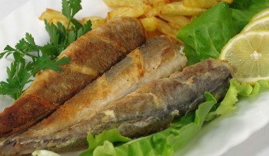 W PRL-u królowała w smażalniach i na stołówkach. Nie ma ości, warto jeść, bo chroni serce i tarczycę