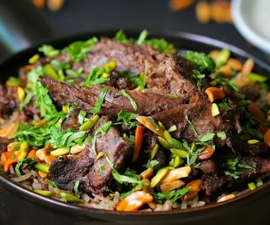 W PRL-u to mięso był przysmakiem. Seniorzy powinni jeść często, bo poprawia krążenie i regeneruje mięśnie