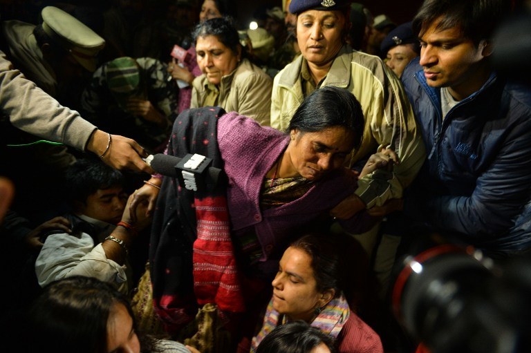 W protestach brała udział matka ofiary /AFP