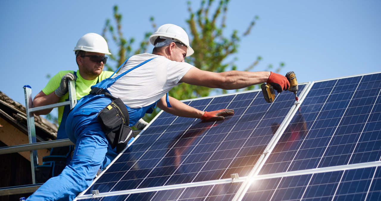 W przemyśle solarnym na całym świecie powstają miliony nowych miejsc pracy (zdj. ilustracyjne) /123RF/PICSEL